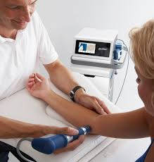 การทำกายภาพบำบัดด้วยเครื่องช็อคเวฟ Focus shock wave therapy (FSWT)